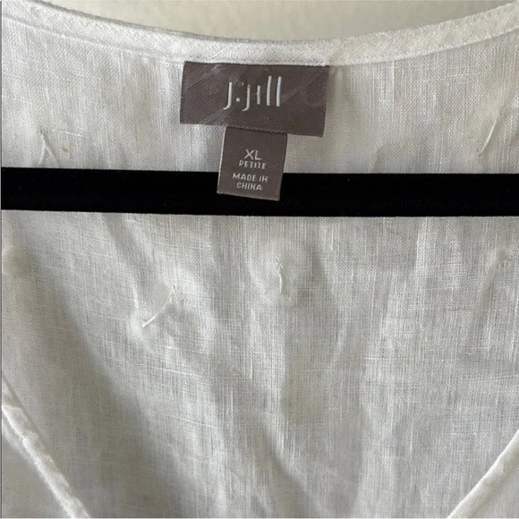 NWOT White Embellished Linen Top - XL Petite - Picture 2 of 5